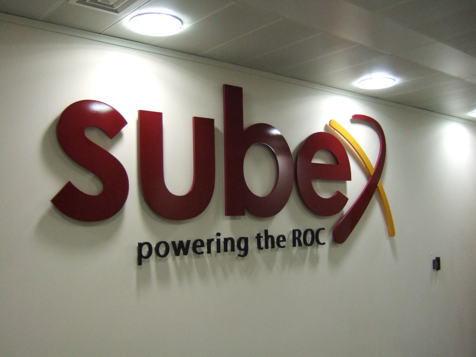 Wooden Signs by Complete Signs – Timeless wooden signage with character